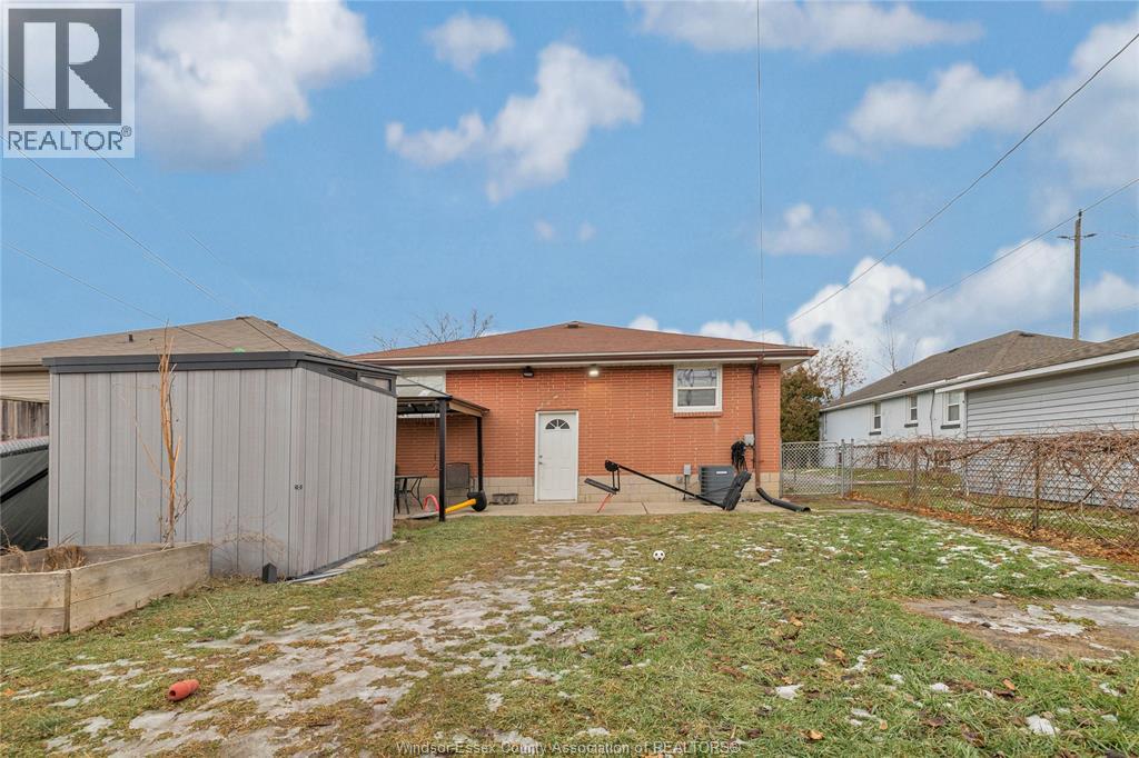 1879-81 Ford, Windsor, Ontario  N8T 2E2 - Photo 31 - 25031958