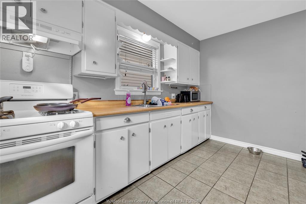 1879-81 Ford, Windsor, Ontario  N8T 2E2 - Photo 6 - 25031958