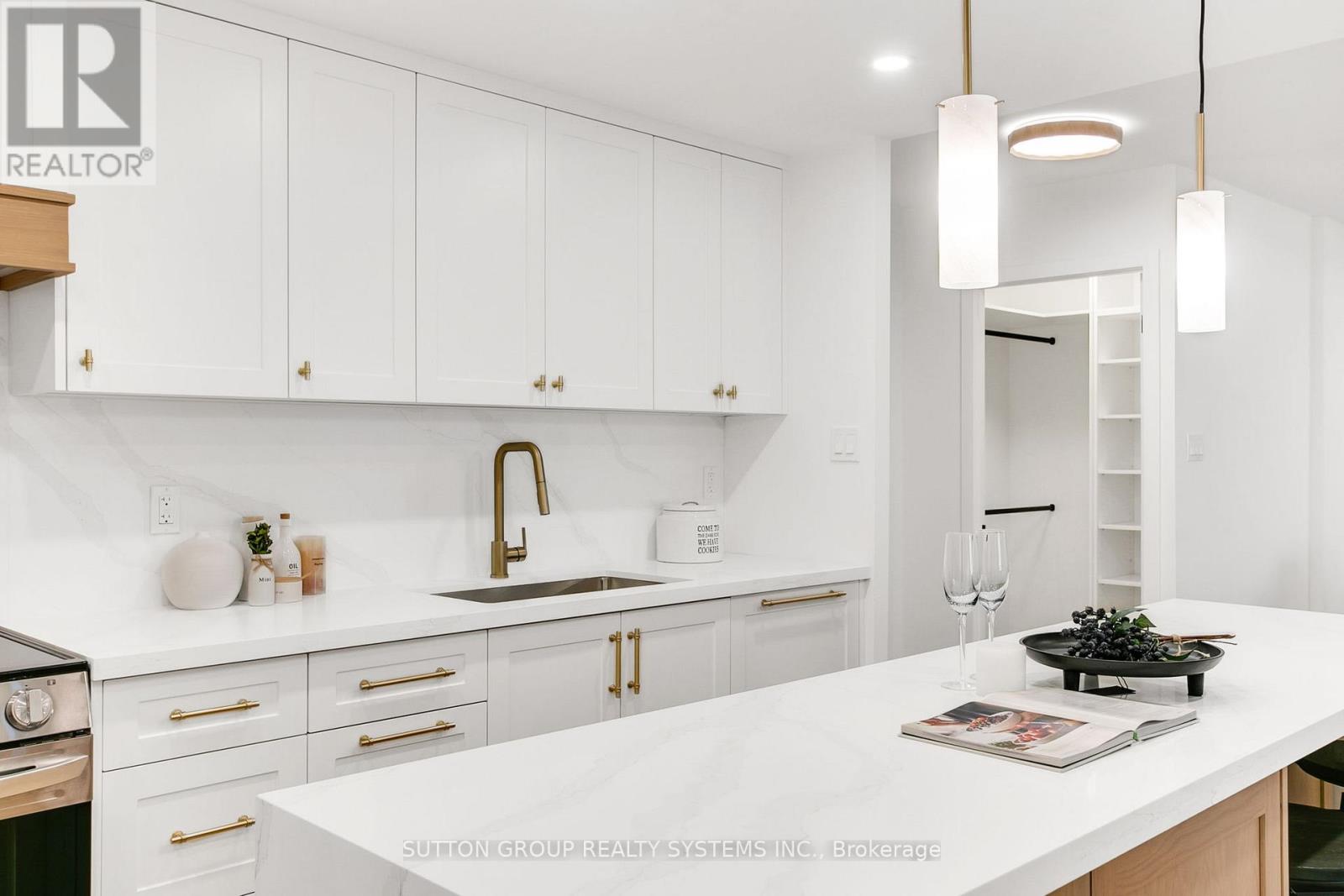 2107 - 820 Burnhamthorpe Road, Toronto, Ontario  M9C 4W2 - Photo 18 - W12647030