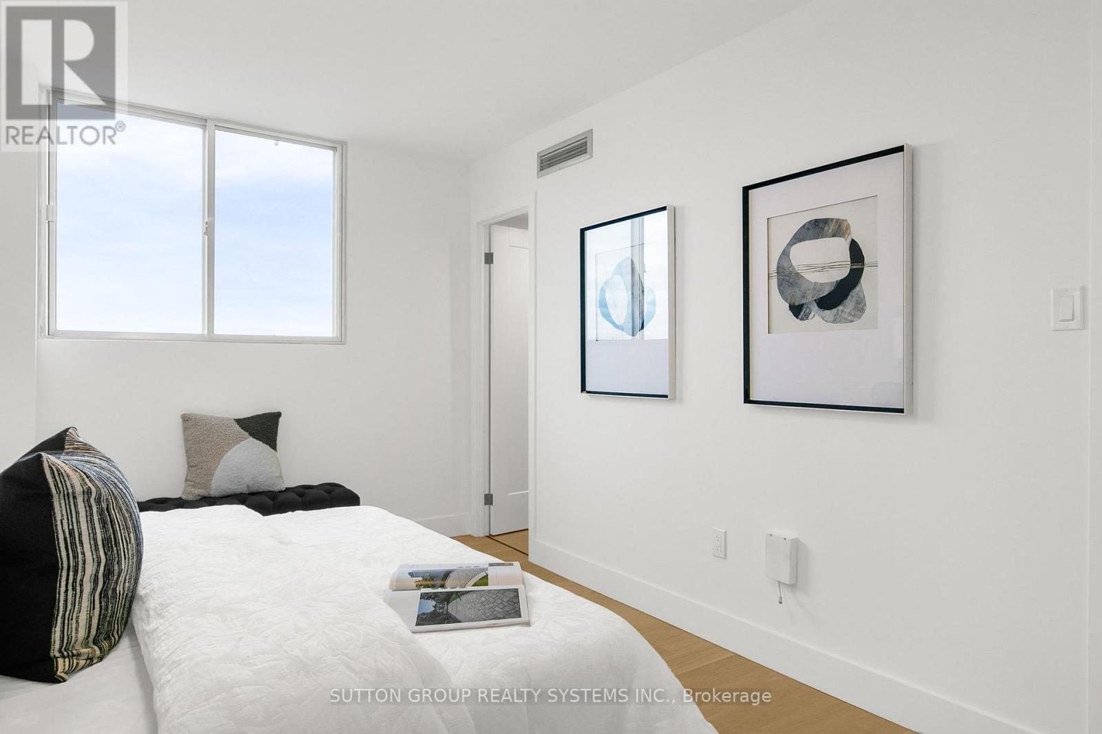 2107 - 820 Burnhamthorpe Road, Toronto, Ontario  M9C 4W2 - Photo 21 - W12647030