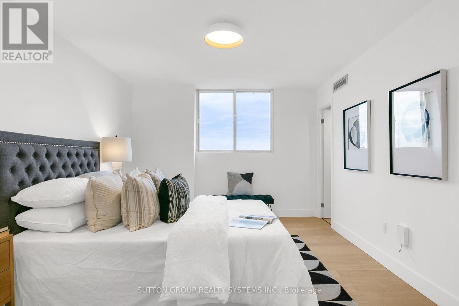 2107 - 820 Burnhamthorpe Road, Toronto, Ontario  M9C 4W2 - Photo 22 - W12647030