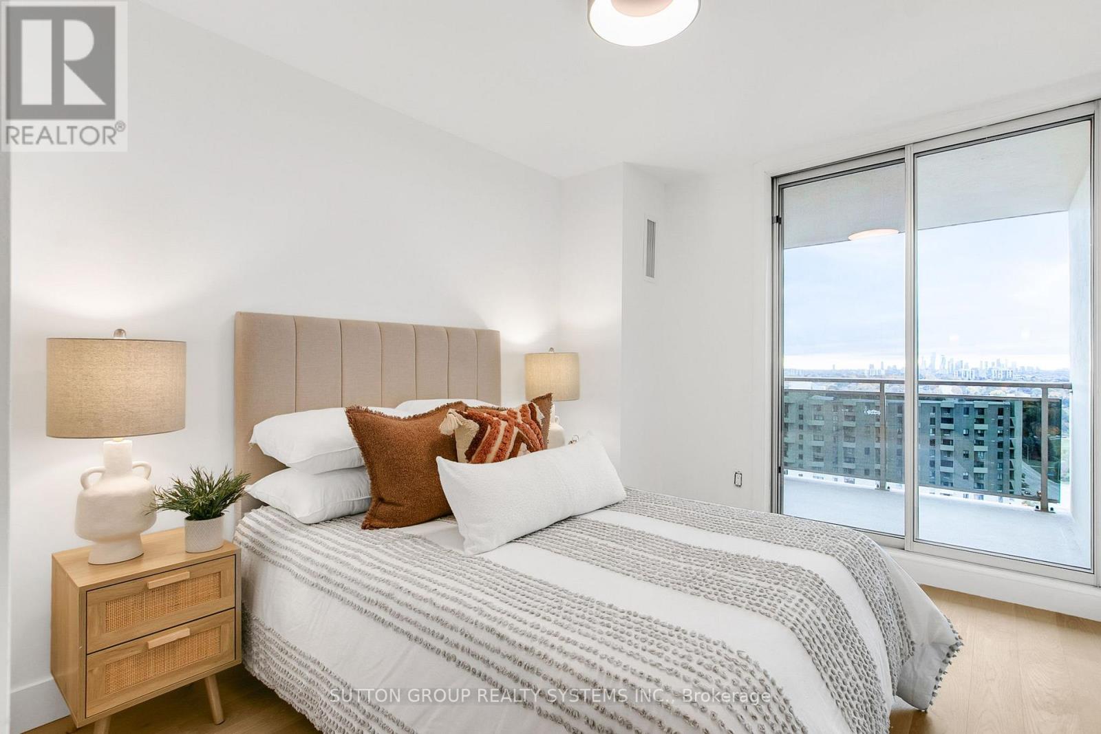 2107 - 820 Burnhamthorpe Road, Toronto, Ontario  M9C 4W2 - Photo 26 - W12647030