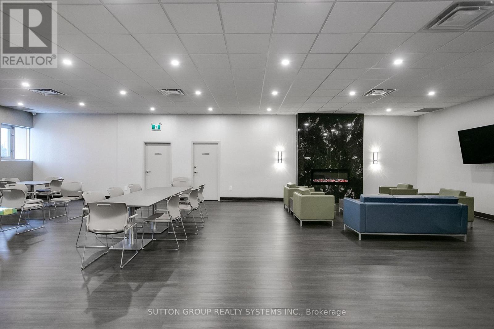 2107 - 820 Burnhamthorpe Road, Toronto, Ontario  M9C 4W2 - Photo 34 - W12647030