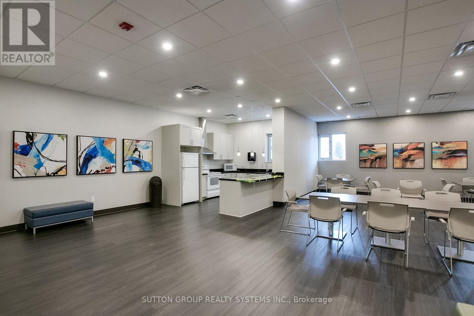 2107 - 820 Burnhamthorpe Road, Toronto, Ontario  M9C 4W2 - Photo 35 - W12647030