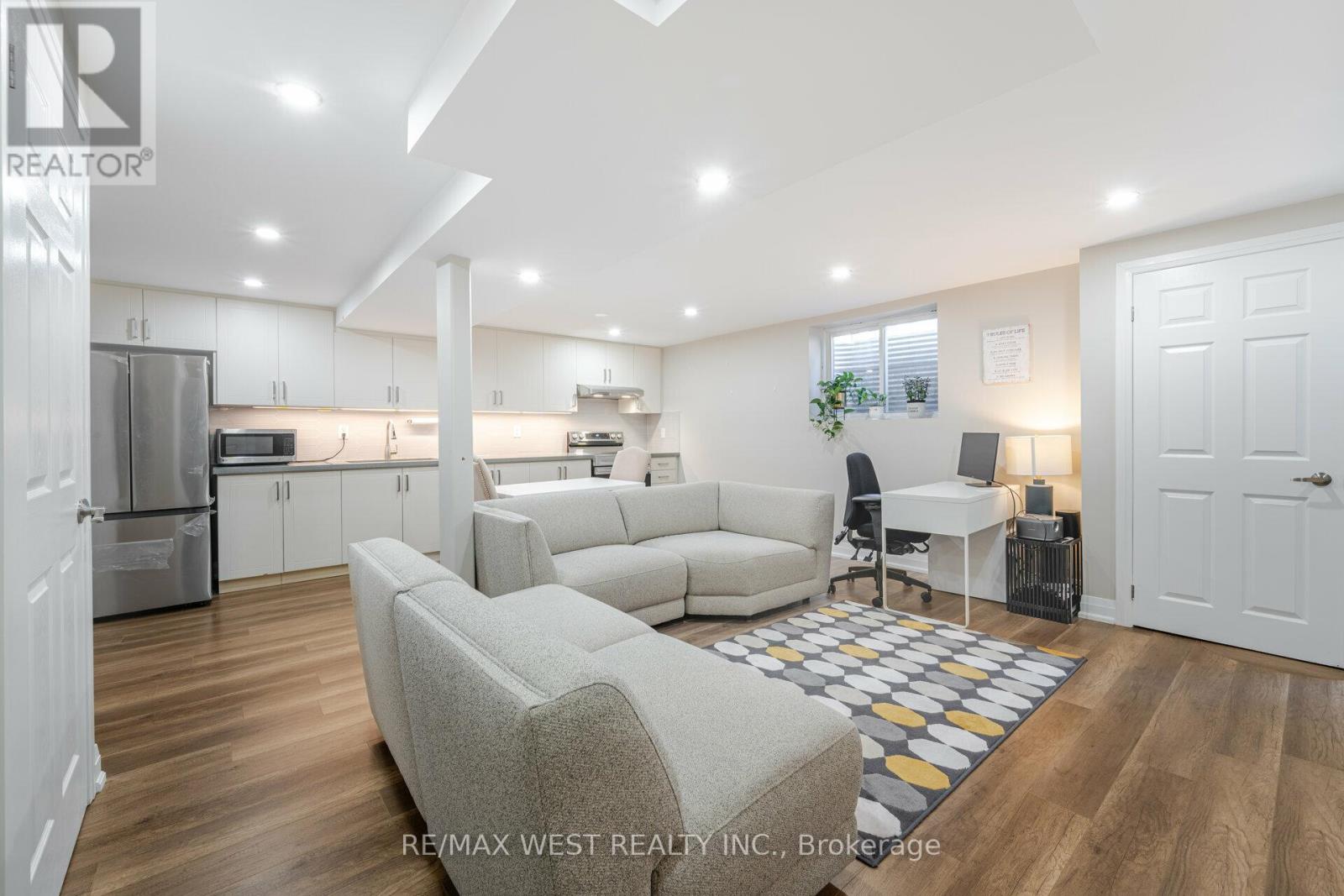 Bsmt - 2932 Redbud Avenue, Oakville, Ontario  L6J 7J4 - Photo 9 - W12647032