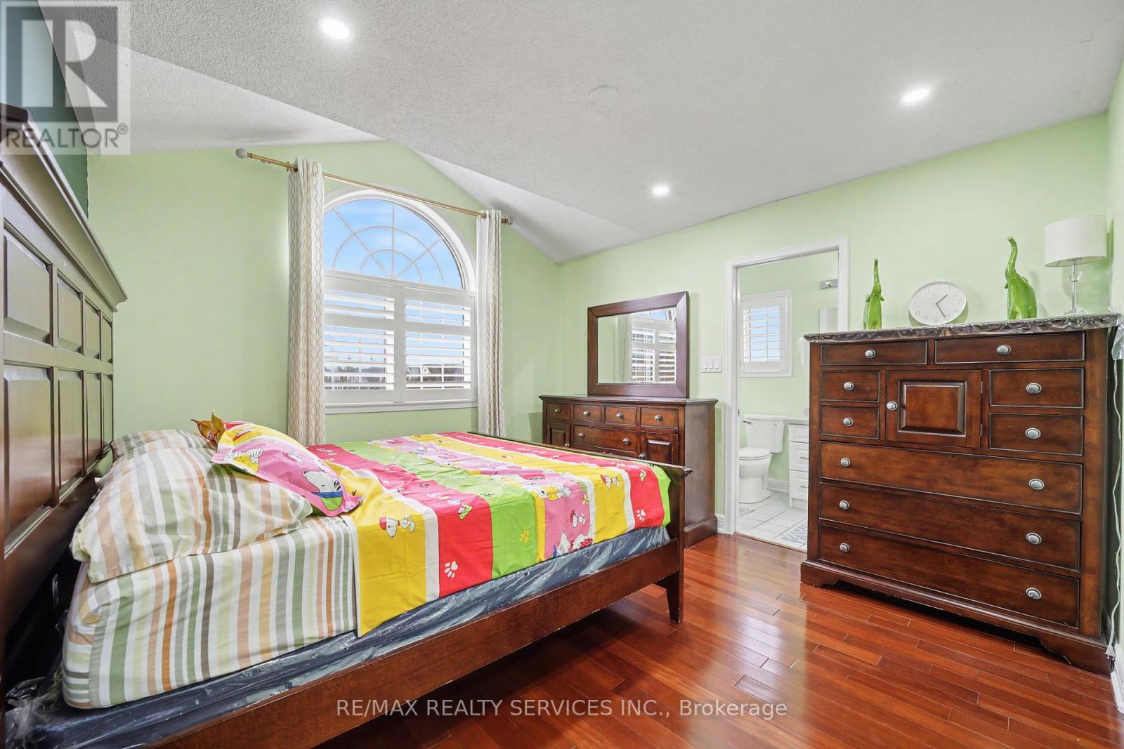 3203 Carabella Way, Mississauga, Ontario  L5M 6S8 - Photo 13 - W12647034