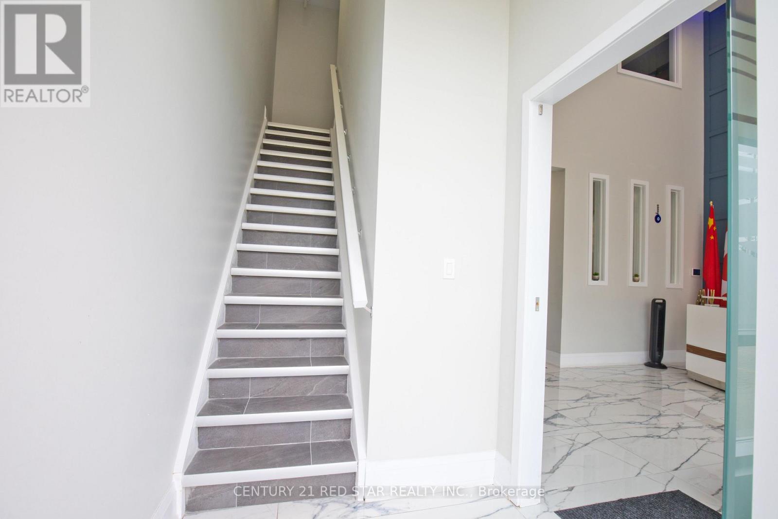 8 - 1200 Derry Road E, Mississauga, Ontario  L5T 0B3 - Photo 4 - W12647058