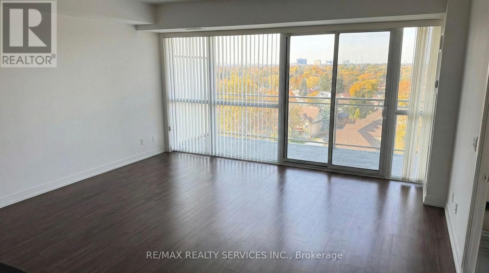 911 - 5101 DUNDAS STREET W, Toronto, Ontario