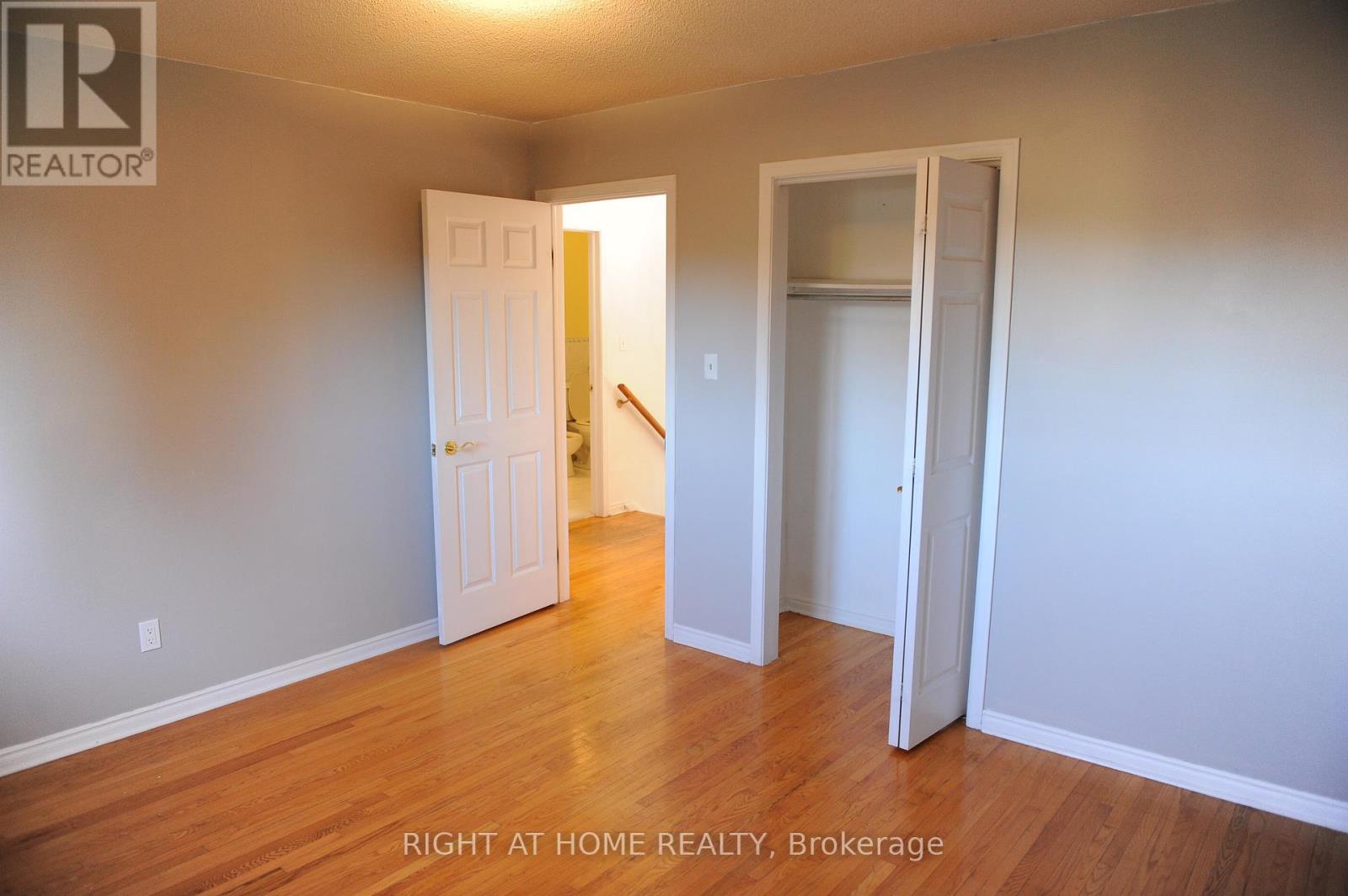 Upper - 1618 Corkstone Glade, Mississauga, Ontario  L4W 2E7 - Photo 21 - W12647090