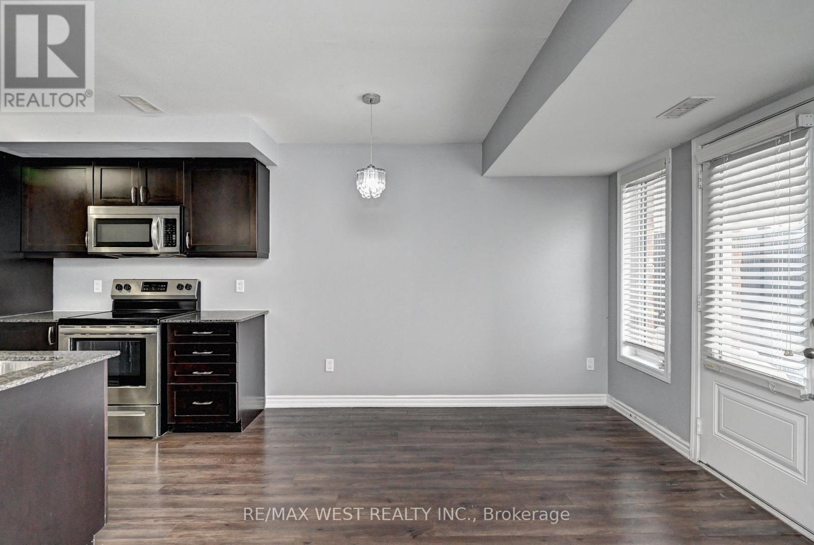 118 Daylily Lane, Kitchener, Ontario  N2R 0L7 - Photo 18 - X12617250