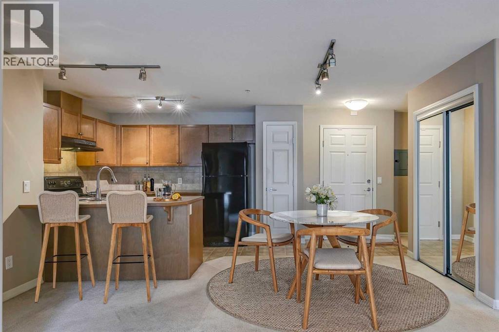 2114, 92 Crystal Shores Road, Okotoks, Alberta  T1S 2M9 - Photo 3 - A2261003