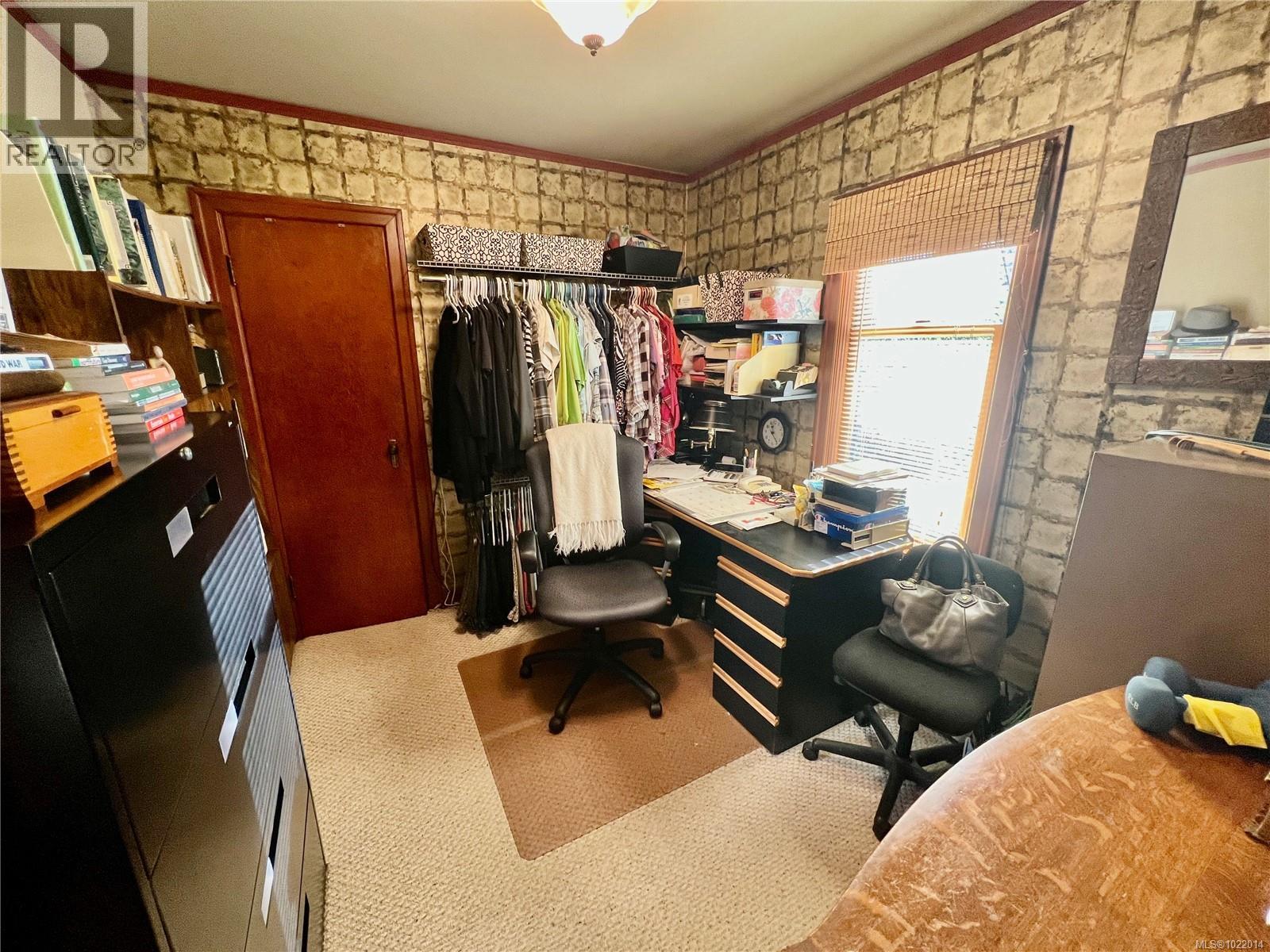 3681 Elliston Ave, Saanich, British Columbia  V8X 1R9 - Photo 19 - 1022014