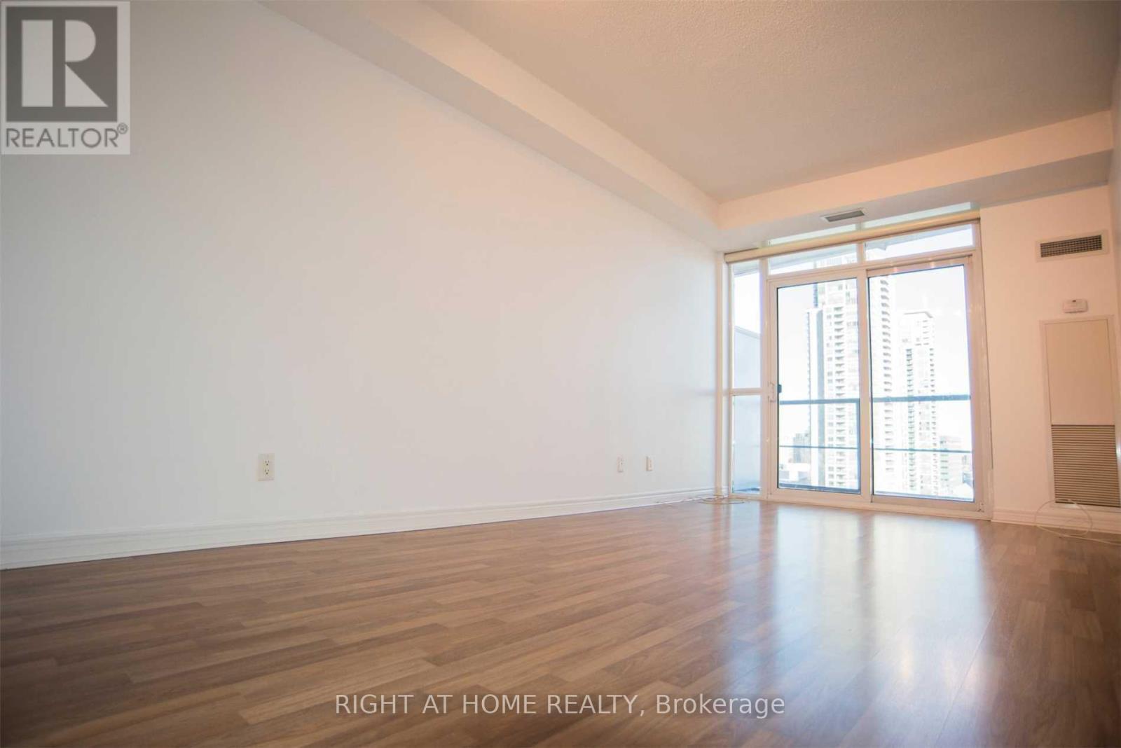 1310 - 83 Borough Drive, Toronto, Ontario  M1P 5E4 - Photo 7 - E12646934