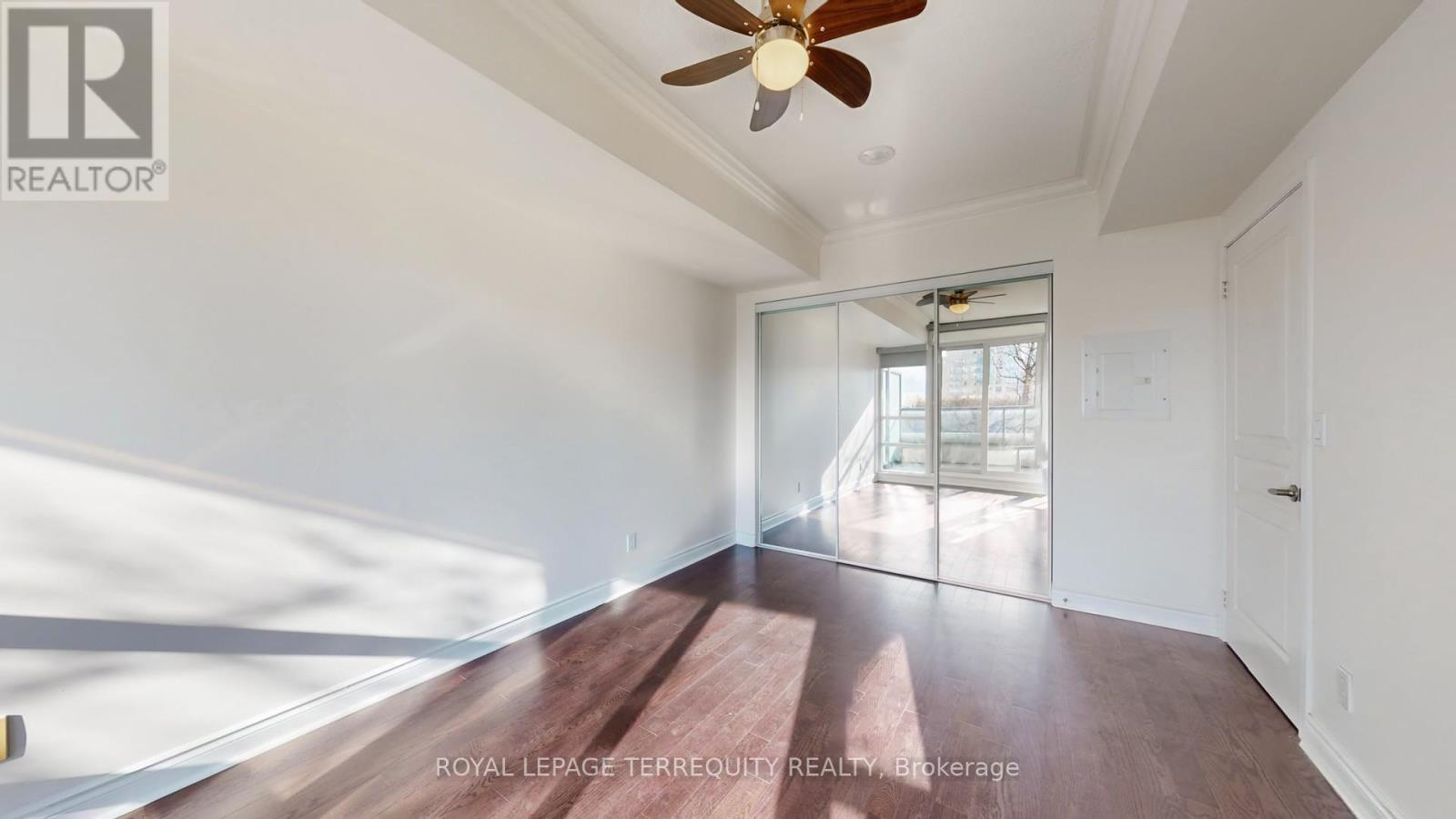 401 - 2240 Lake Shore Boulevard W, Toronto, Ontario  M8V 0B1 - Photo 12 - W12647112