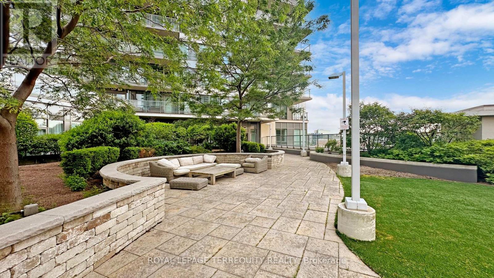 401 - 2240 Lake Shore Boulevard W, Toronto, Ontario  M8V 0B1 - Photo 42 - W12647112