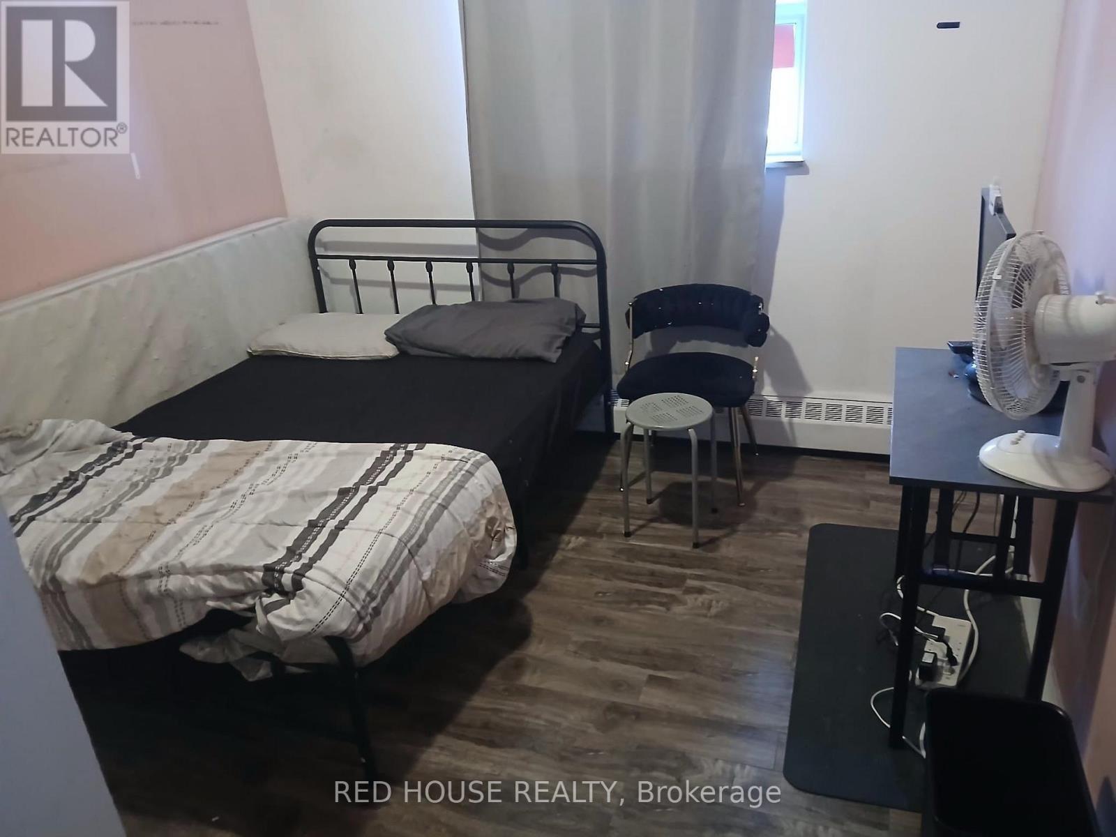 801 - Room 2 - 3555 Derry Road, Mississauga, Ontario  L4T 1B2 - Photo 2 - W12647116