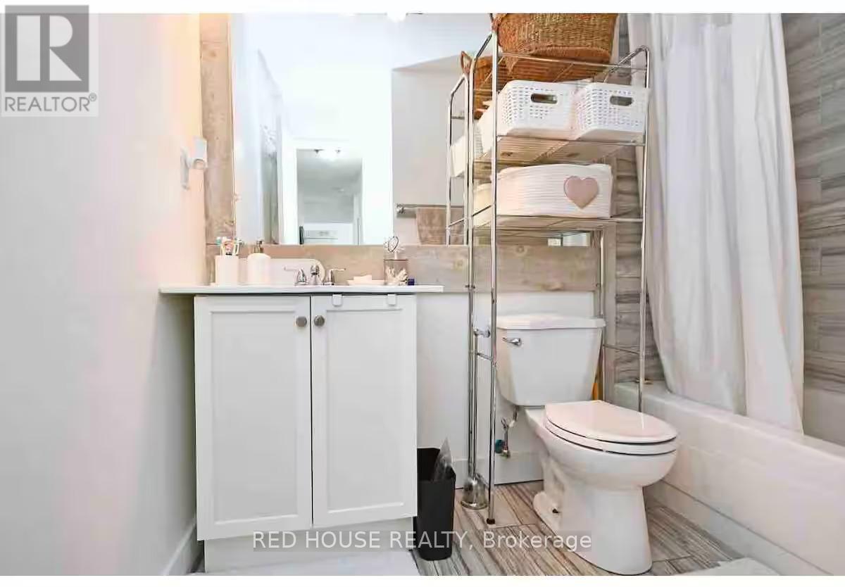 801 - Room 2 - 3555 Derry Road, Mississauga, Ontario  L4T 1B2 - Photo 3 - W12647116