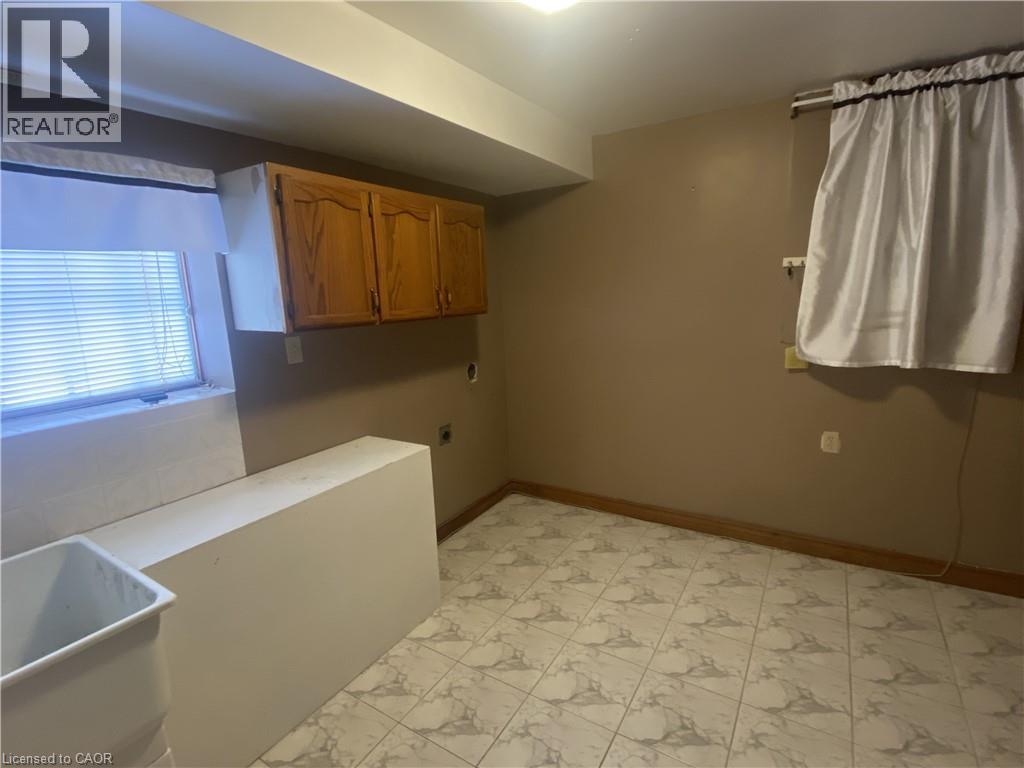 38 Eleventh Road E, Stoney Creek, Ontario  L8J 3N5 - Photo 11 - 40794267