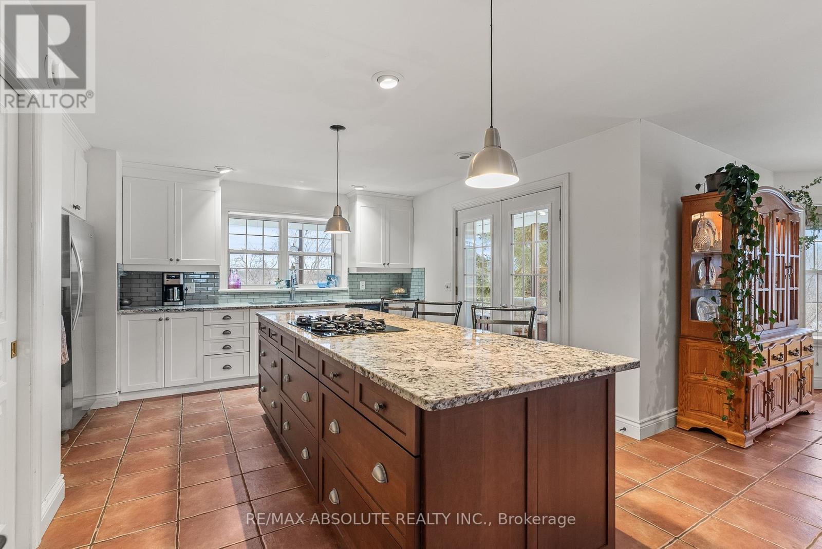 20306 Lochiel Street W, North Glengarry, Ontario  K0C 1A0 - Photo 18 - X12647124