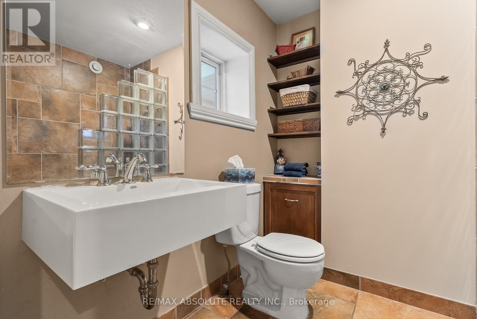 20306 Lochiel Street W, North Glengarry, Ontario  K0C 1A0 - Photo 23 - X12647124