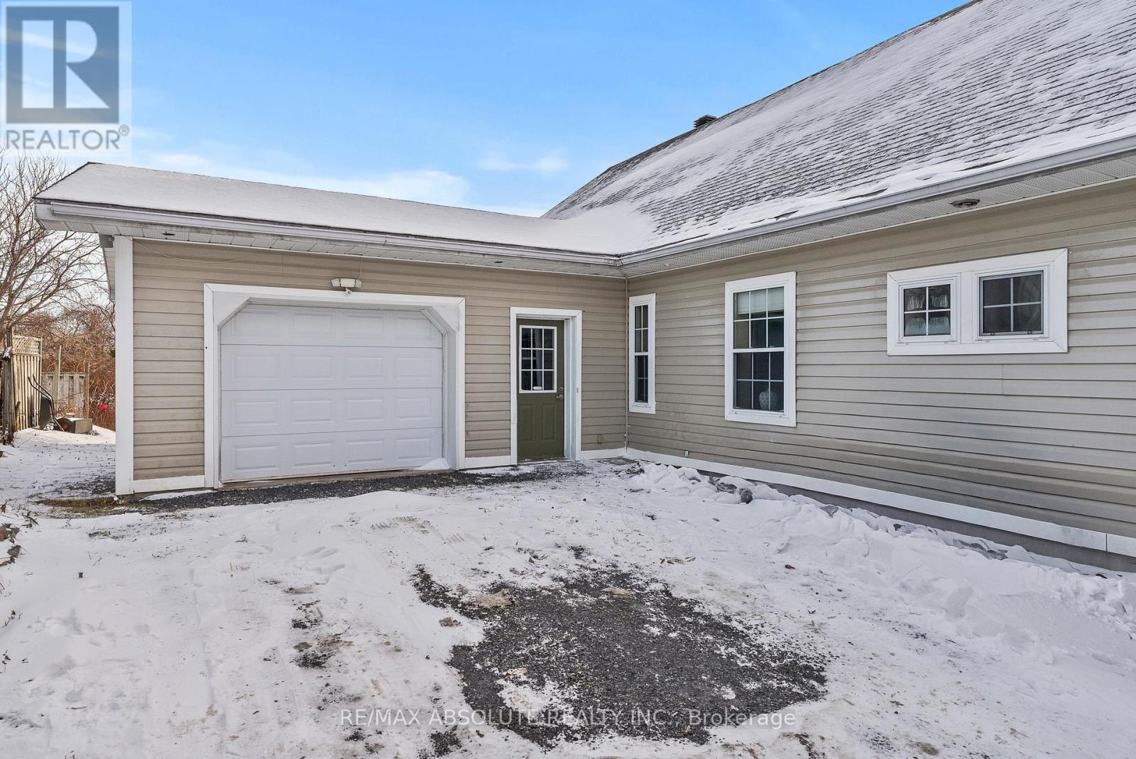 20306 Lochiel Street W, North Glengarry, Ontario  K0C 1A0 - Photo 39 - X12647124