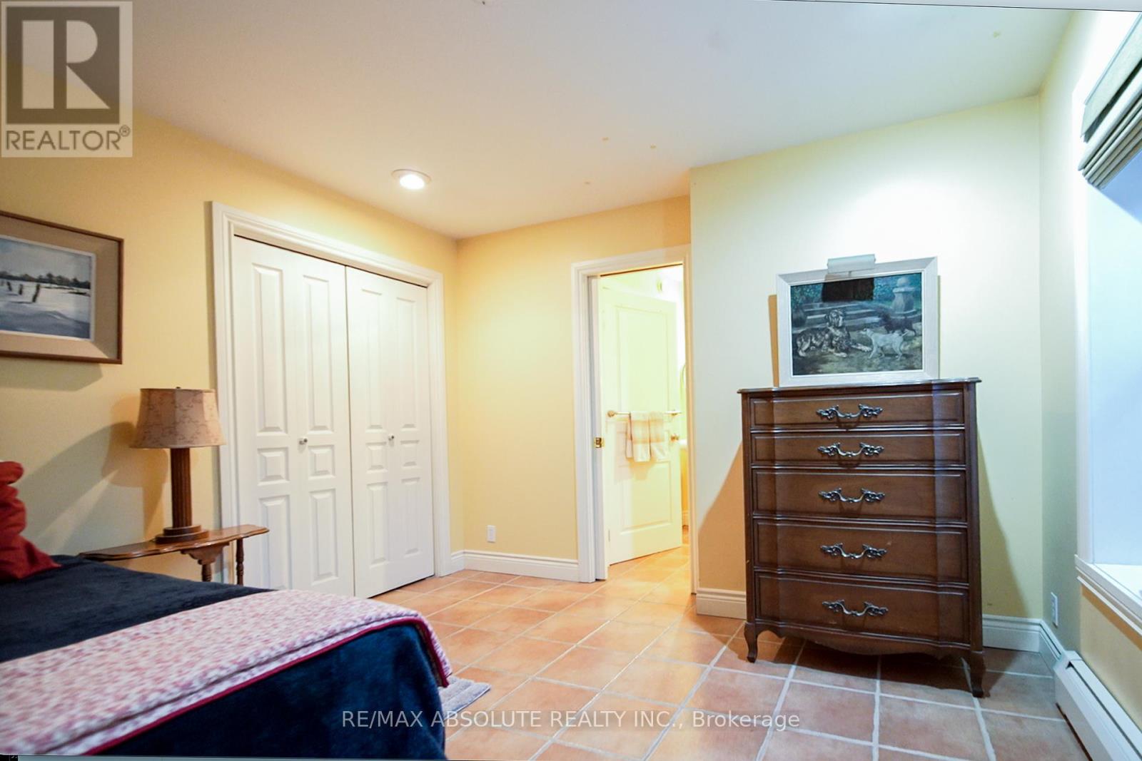 20306 Lochiel Street W, North Glengarry, Ontario  K0C 1A0 - Photo 8 - X12647124