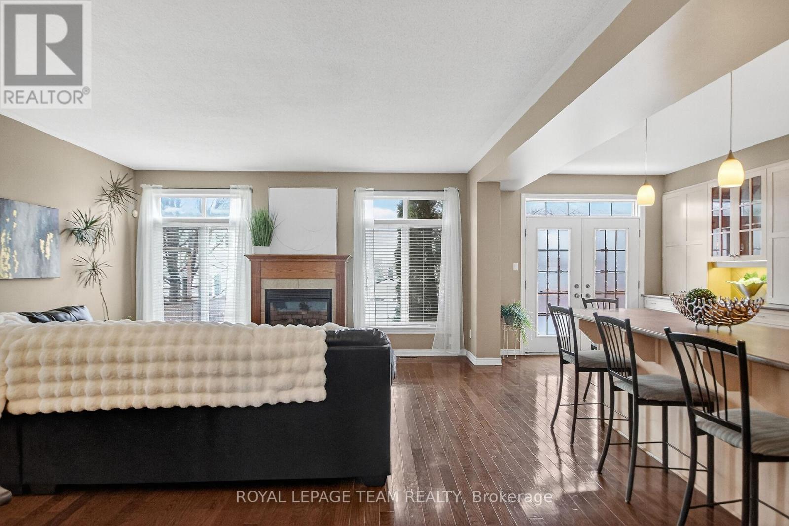 104 Versilia Drive, Ottawa, Ontario  K2G 7E4 - Photo 12 - X12647174