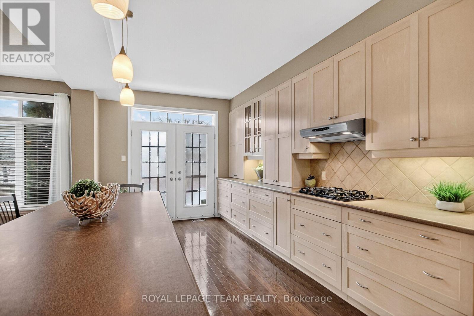 104 Versilia Drive, Ottawa, Ontario  K2G 7E4 - Photo 18 - X12647174