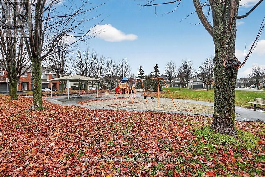 104 Versilia Drive, Ottawa, Ontario  K2G 7E4 - Photo 2 - X12647174