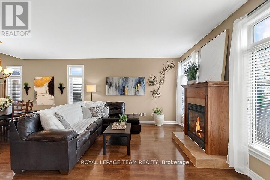 104 Versilia Drive, Ottawa, Ontario  K2G 7E4 - Photo 23 - X12647174