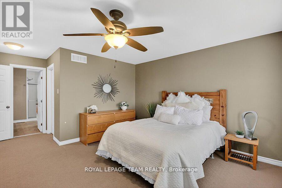 104 Versilia Drive, Ottawa, Ontario  K2G 7E4 - Photo 28 - X12647174