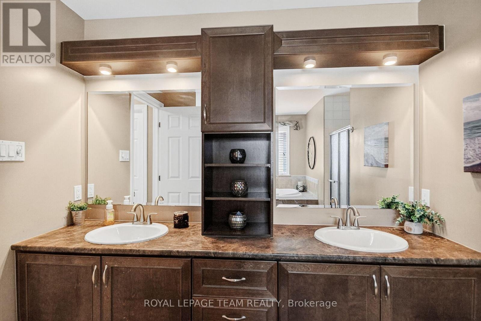 104 Versilia Drive, Ottawa, Ontario  K2G 7E4 - Photo 32 - X12647174