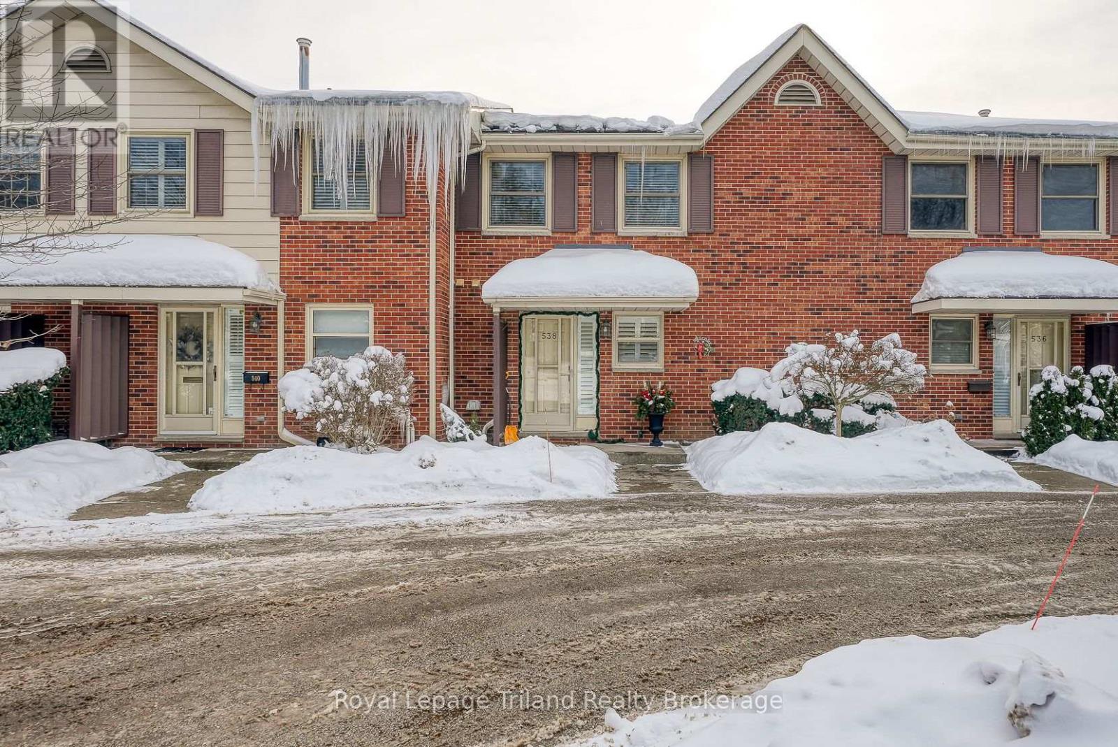 538 Ingersoll Avenue, Woodstock, Ontario  N4S 4Y2 - Photo 3 - X12639350