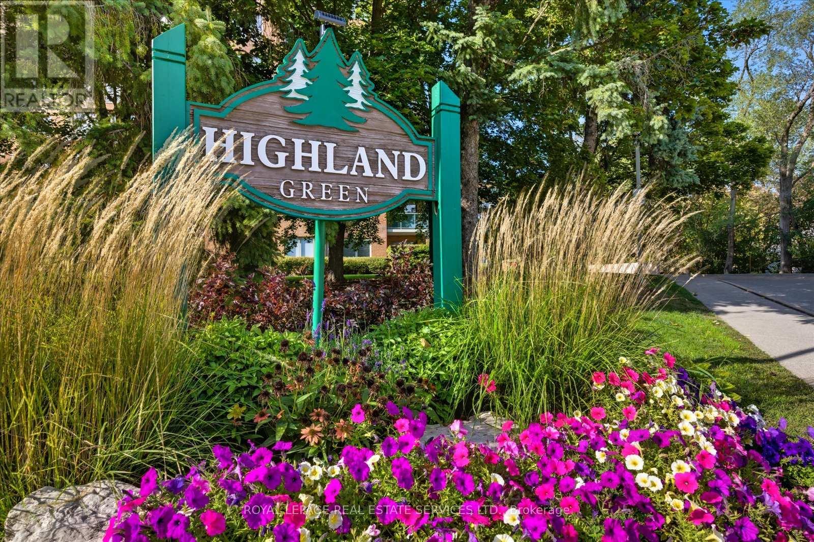 106 - 14924 YONGE STREET, Aurora, Ontario