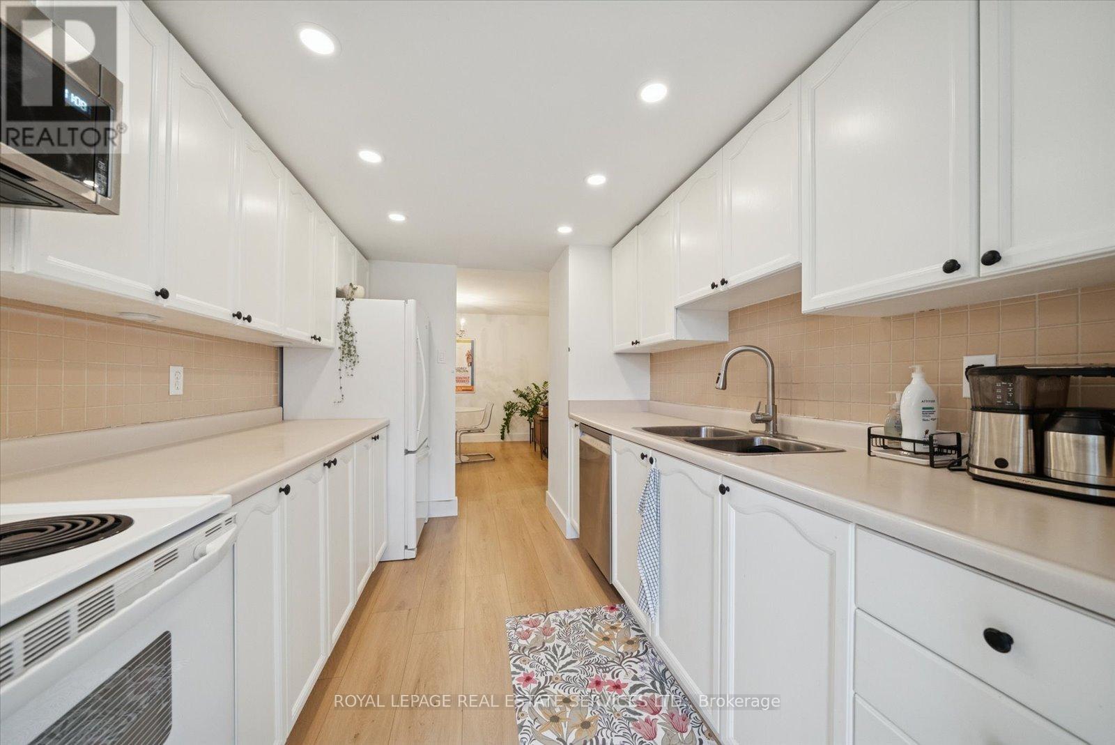 106 - 14924 Yonge Street, Aurora, Ontario  L4G 6H7 - Photo 12 - N12647142