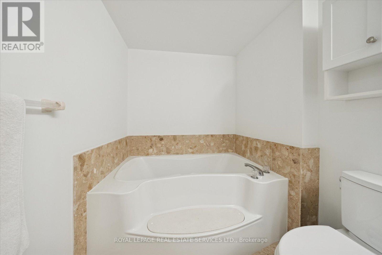 106 - 14924 Yonge Street, Aurora, Ontario  L4G 6H7 - Photo 19 - N12647142