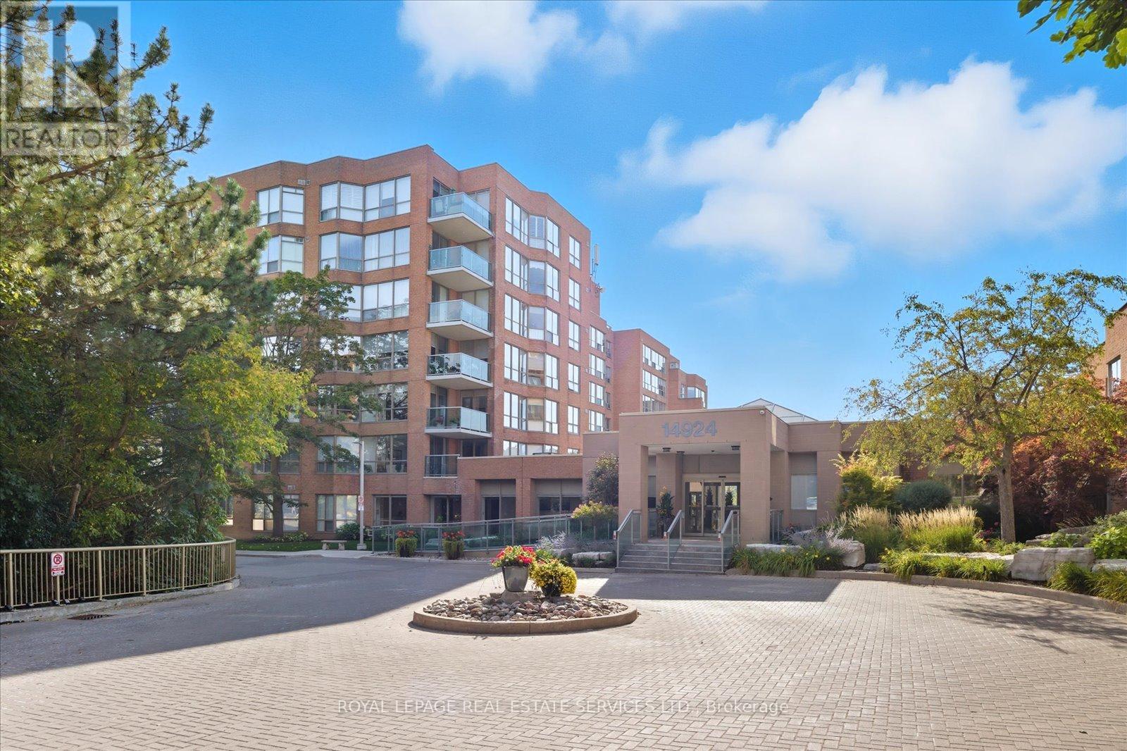 106 - 14924 Yonge Street, Aurora, Ontario  L4G 6H7 - Photo 2 - N12647142