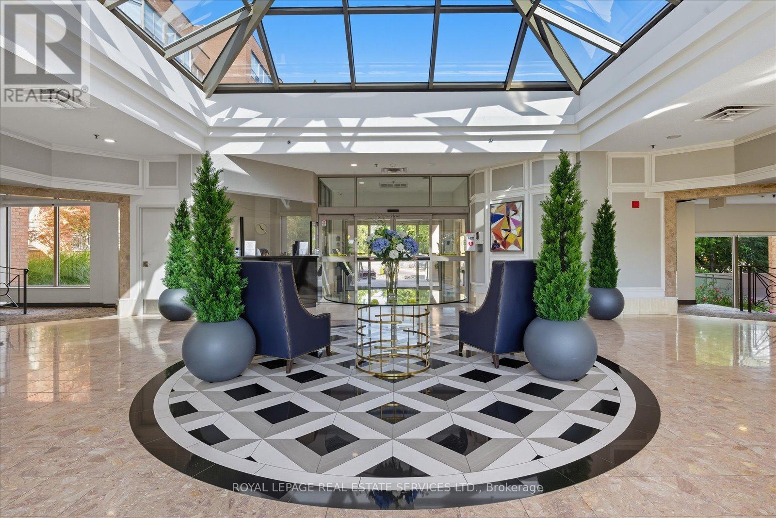 106 - 14924 Yonge Street, Aurora, Ontario  L4G 6H7 - Photo 4 - N12647142