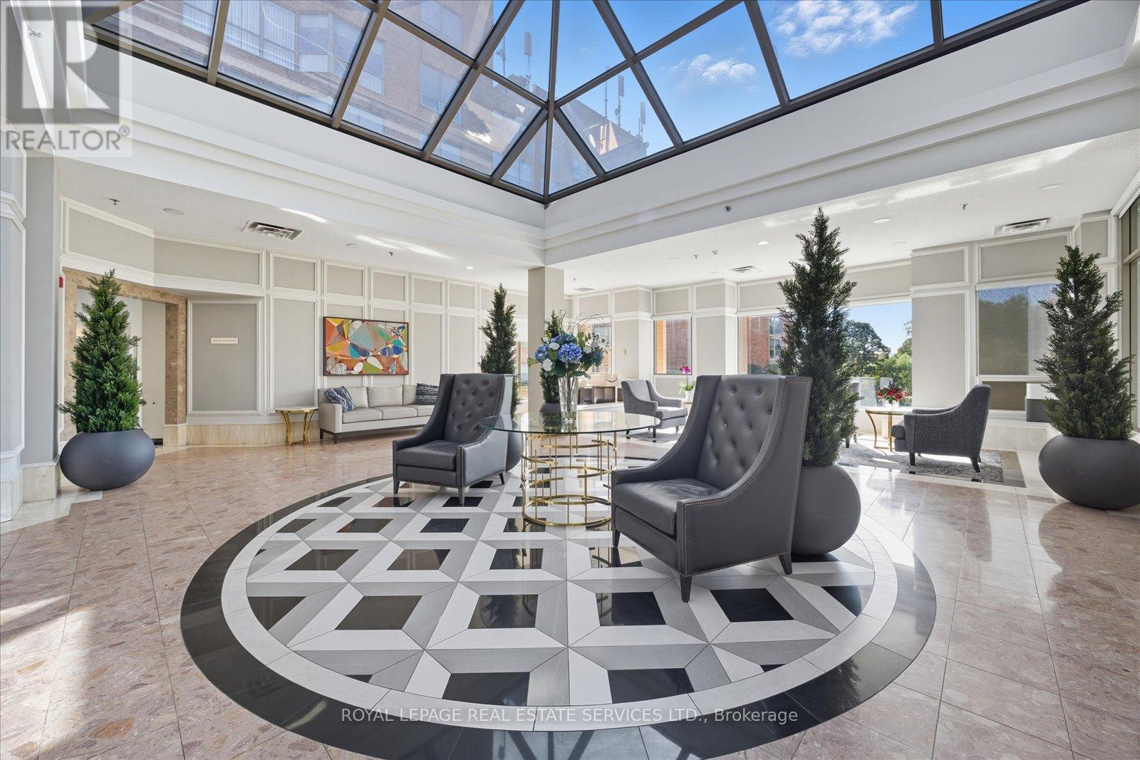 106 - 14924 Yonge Street, Aurora, Ontario  L4G 6H7 - Photo 5 - N12647142