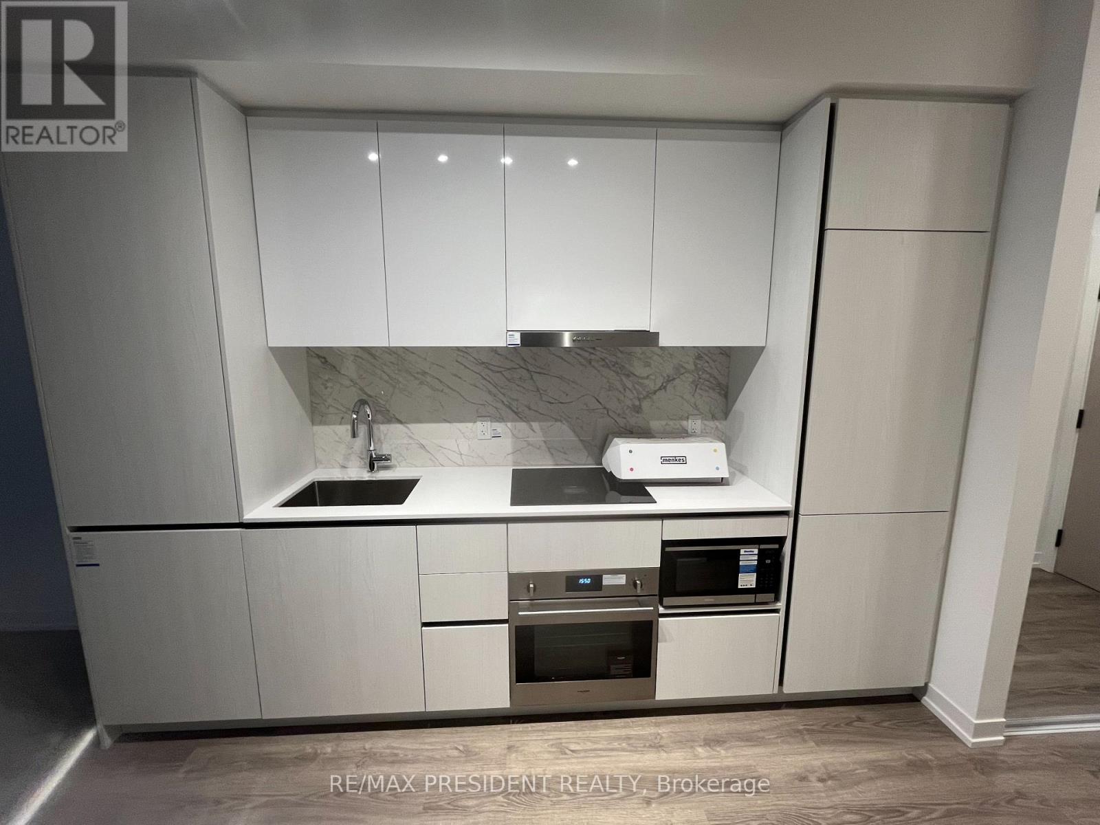 4110 - 8 INTERCHANGE WAY, Vaughan, Ontario