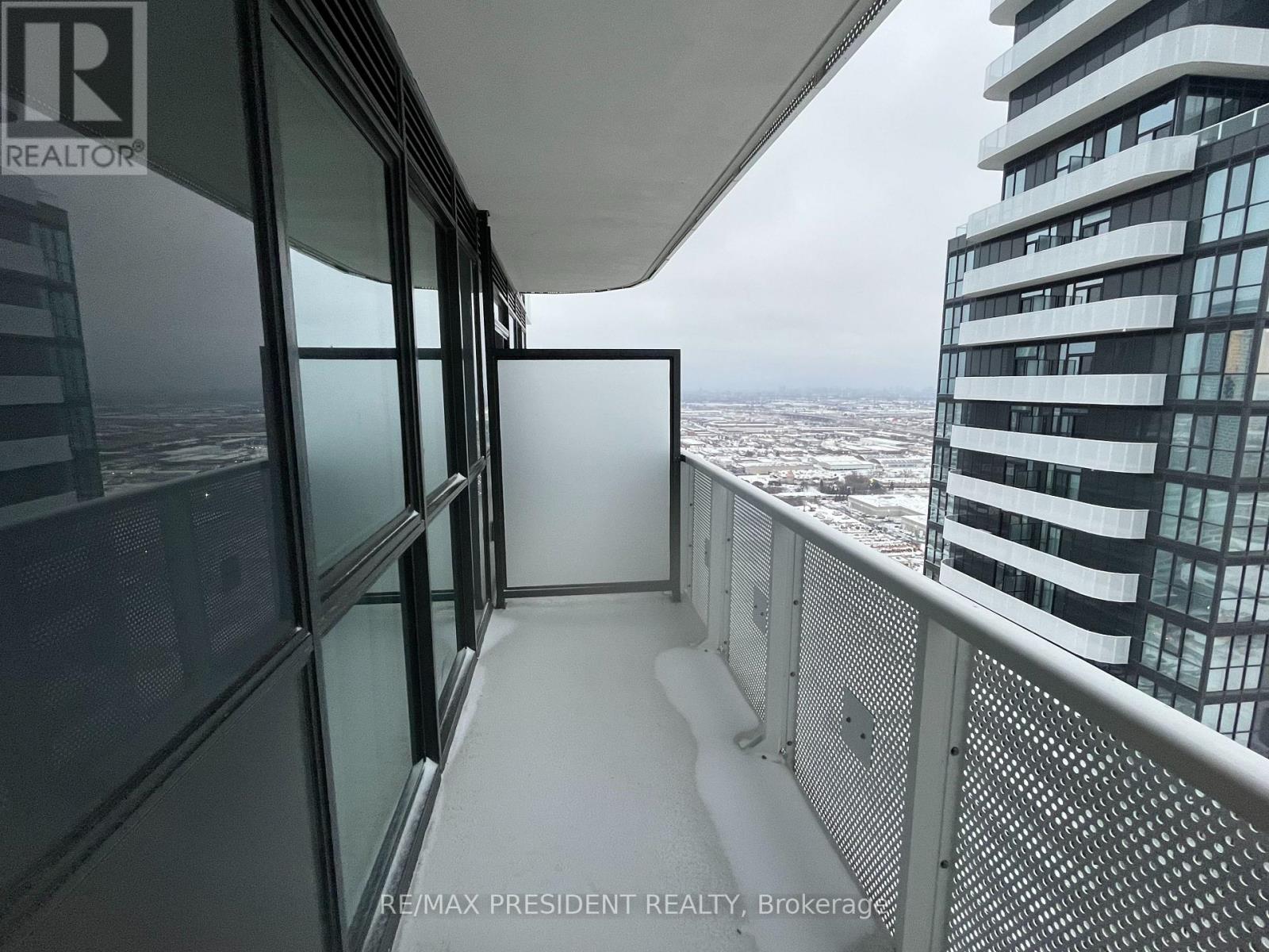 4110 - 8 Interchange Way, Vaughan, Ontario  L4K 0R2 - Photo 10 - N12647152