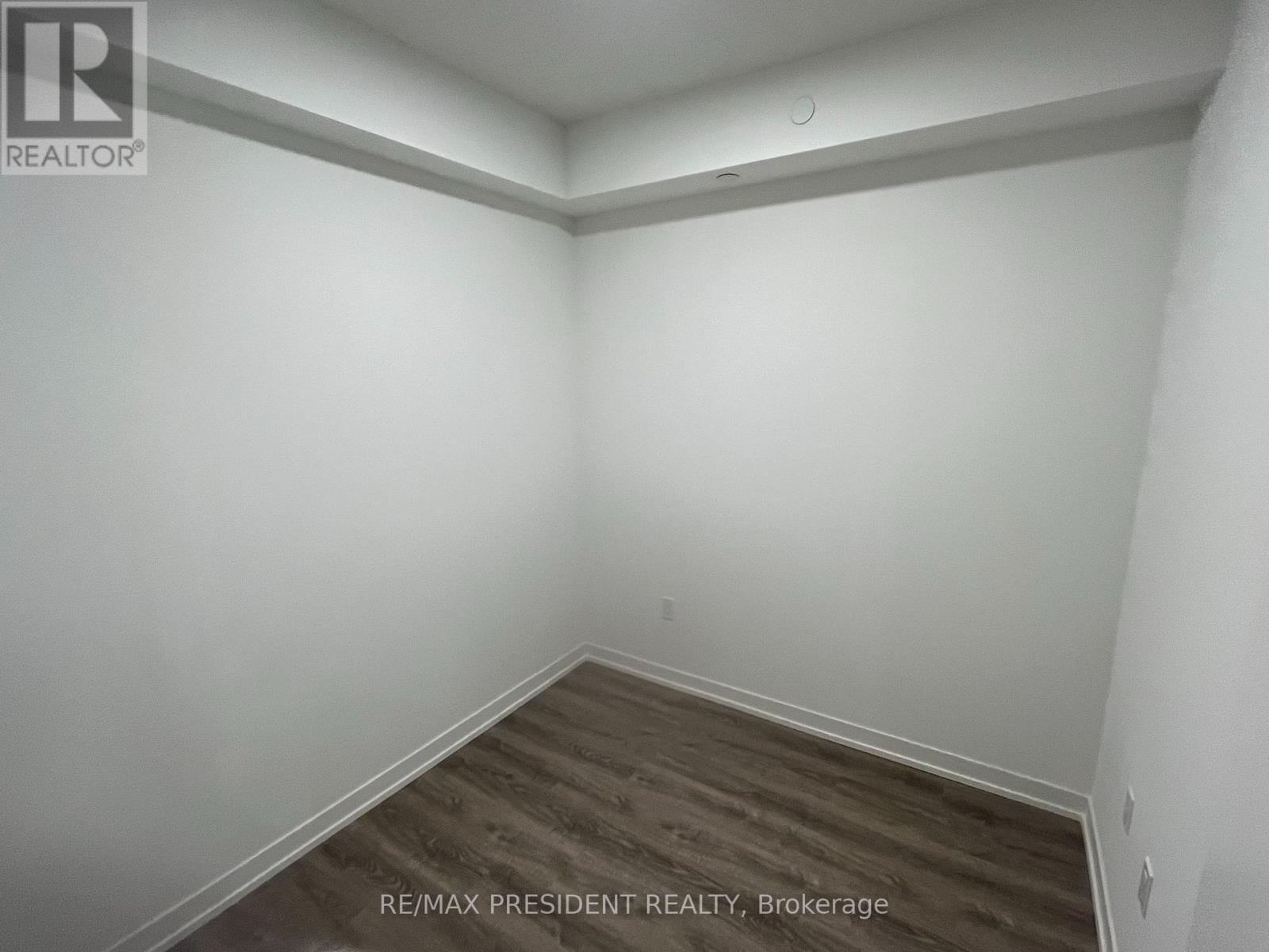 4110 - 8 Interchange Way, Vaughan, Ontario  L4K 0R2 - Photo 11 - N12647152