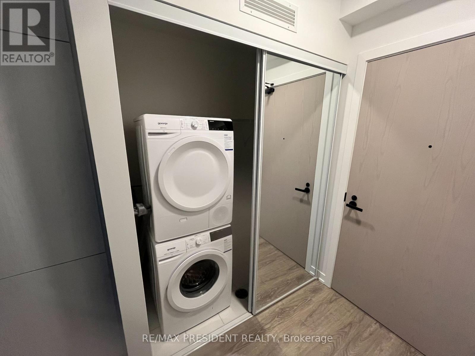 4110 - 8 Interchange Way, Vaughan, Ontario  L4K 0R2 - Photo 14 - N12647152