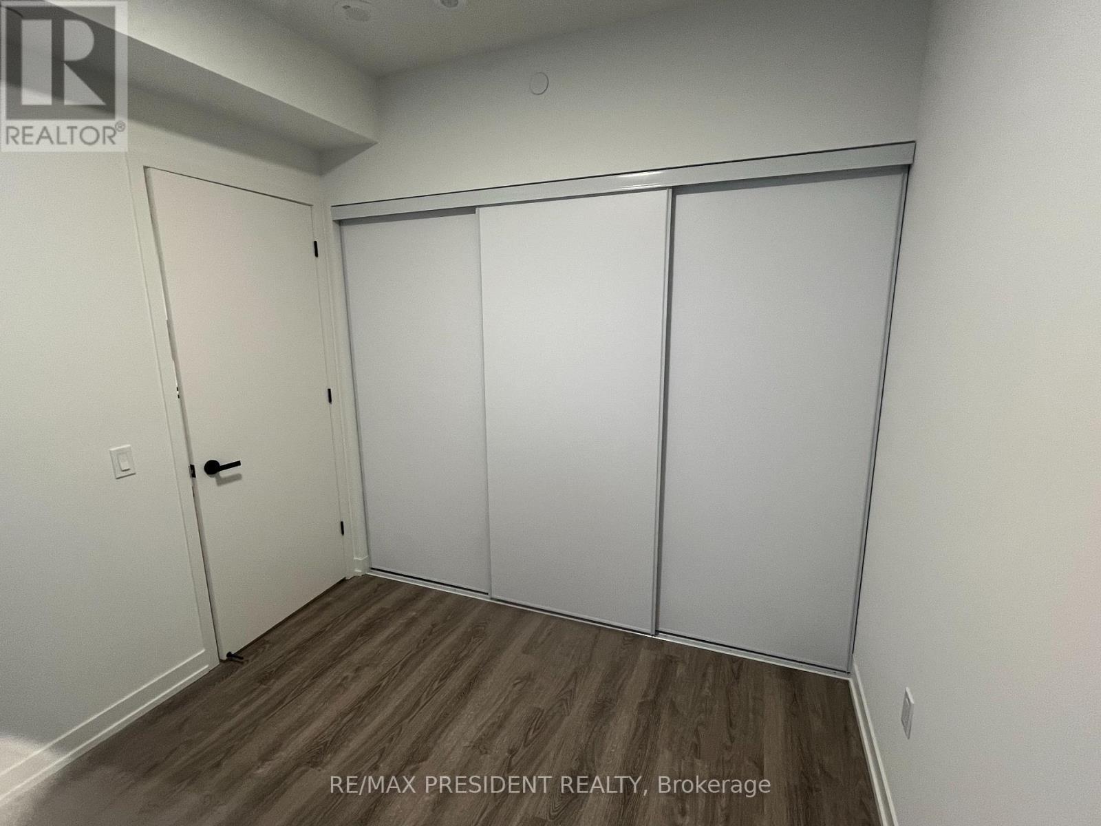 4110 - 8 Interchange Way, Vaughan, Ontario  L4K 0R2 - Photo 8 - N12647152