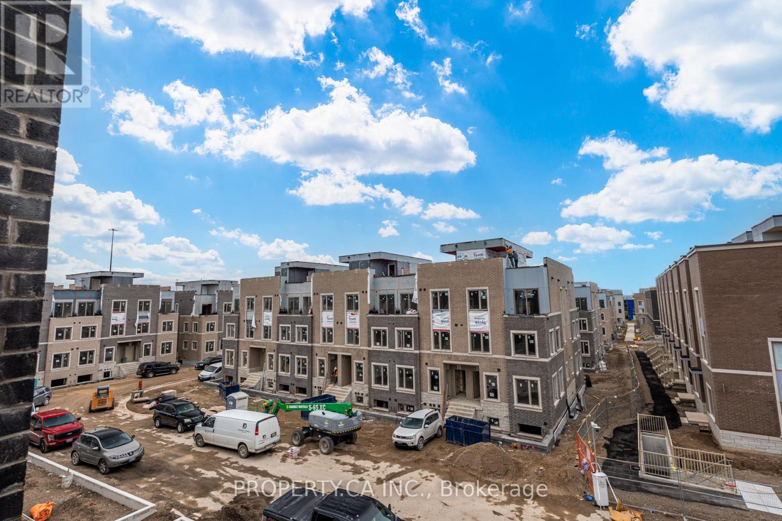 Th377 - 80 Honeycrisp Crescent, Vaughan, Ontario  L4K 5Z8 - Photo 33 - N12647176