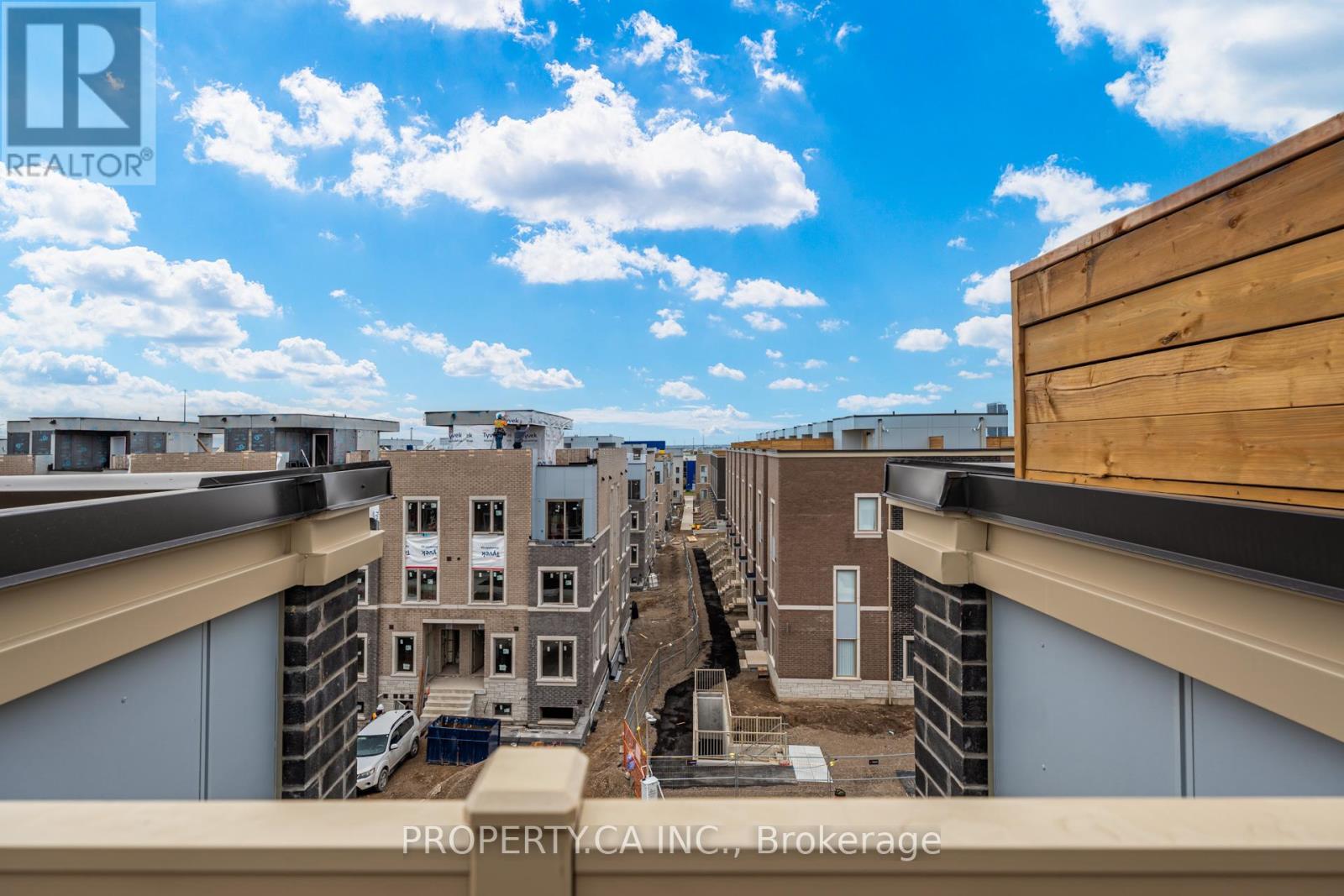 Th377 - 80 Honeycrisp Crescent, Vaughan, Ontario  L4K 5Z8 - Photo 37 - N12647176