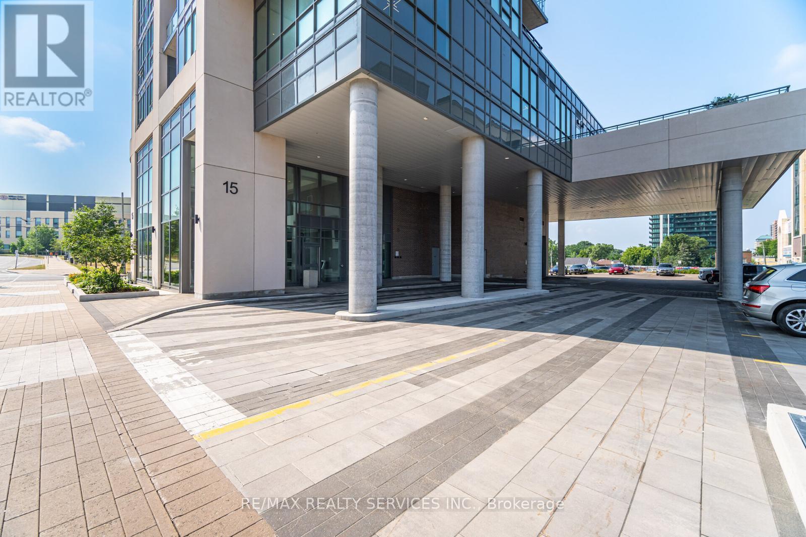 1506 - 15 Lynch Street, Brampton, Ontario  L6W 0C7 - Photo 3 - W12647140