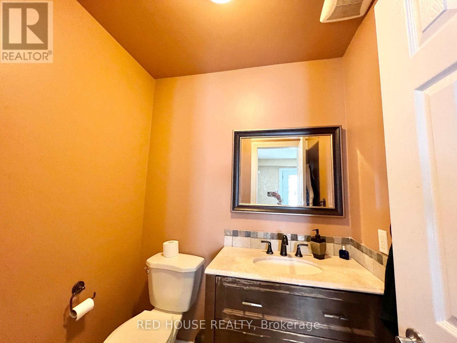 2 Palmolive Street, Brampton, Ontario  L6R 1P4 - Photo 10 - W12647164