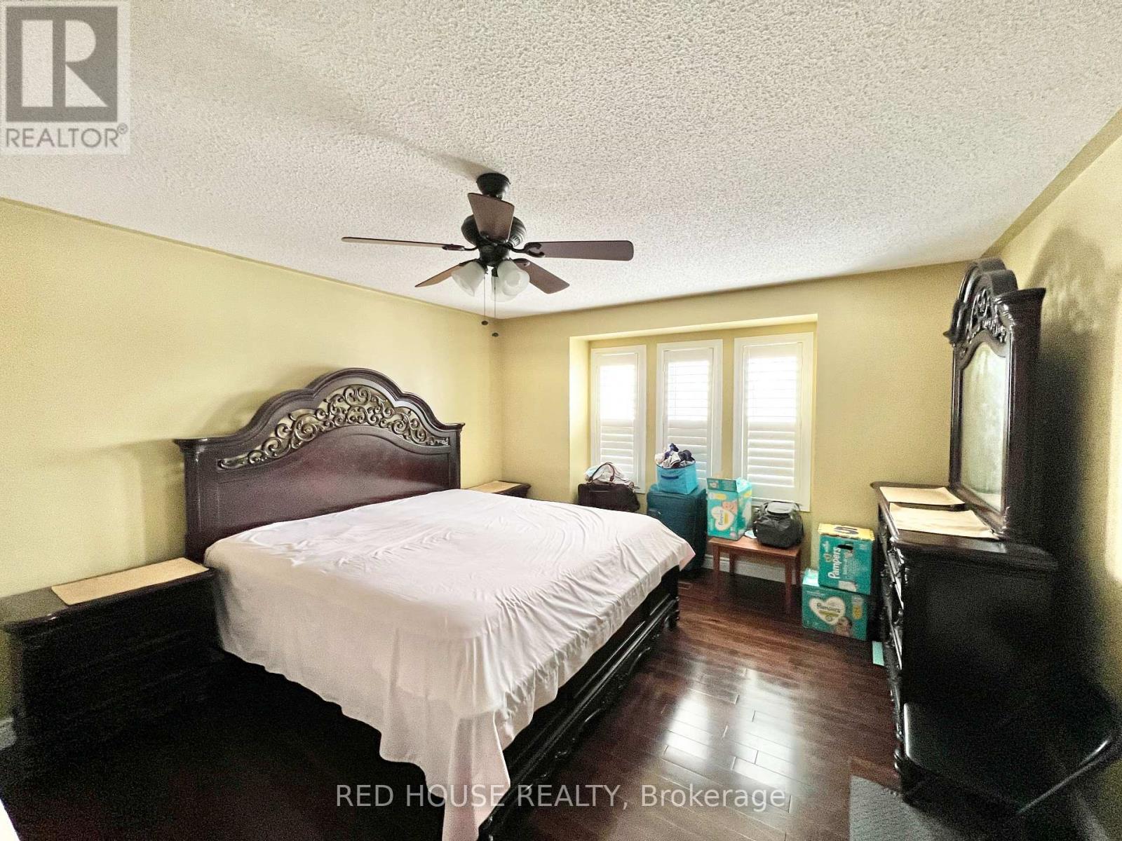 2 Palmolive Street, Brampton, Ontario  L6R 1P4 - Photo 11 - W12647164