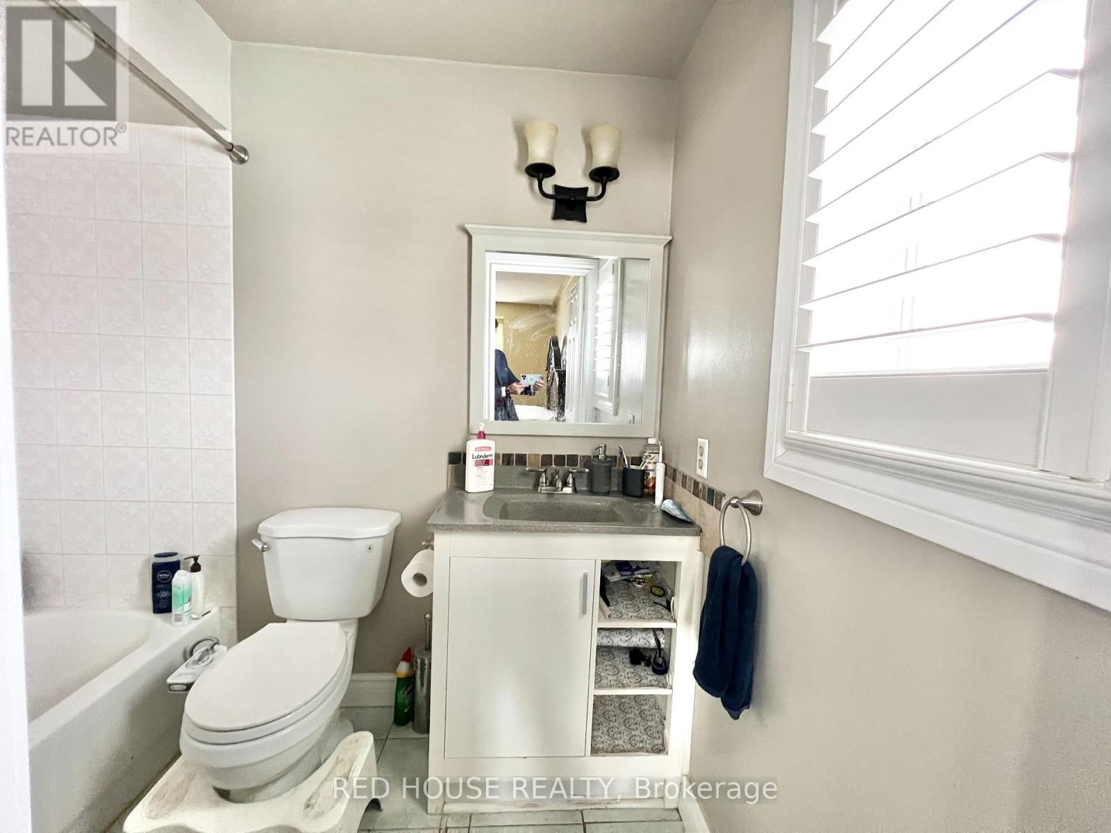 2 Palmolive Street, Brampton, Ontario  L6R 1P4 - Photo 13 - W12647164